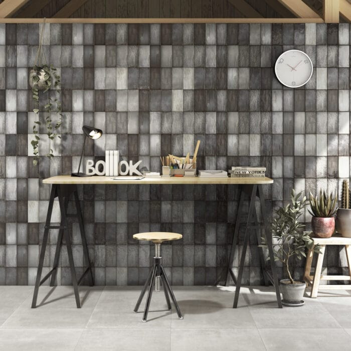 Quay Graphite 10 x 20cm