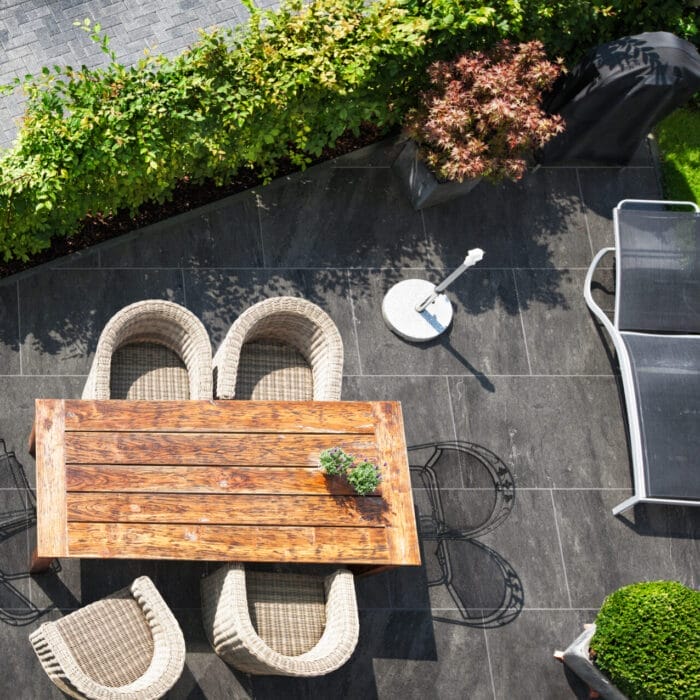 Europa Black 60 x 90cm